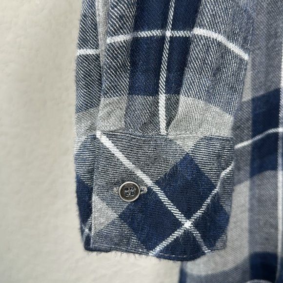 bella dahl Ryann Frayed Hem Blue and Grey Plaid Flannel Button Down Shirt Size S - Picture 7 of 16